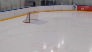 Экс-вратарь СКА Шестеркин получил травму в НХЛ