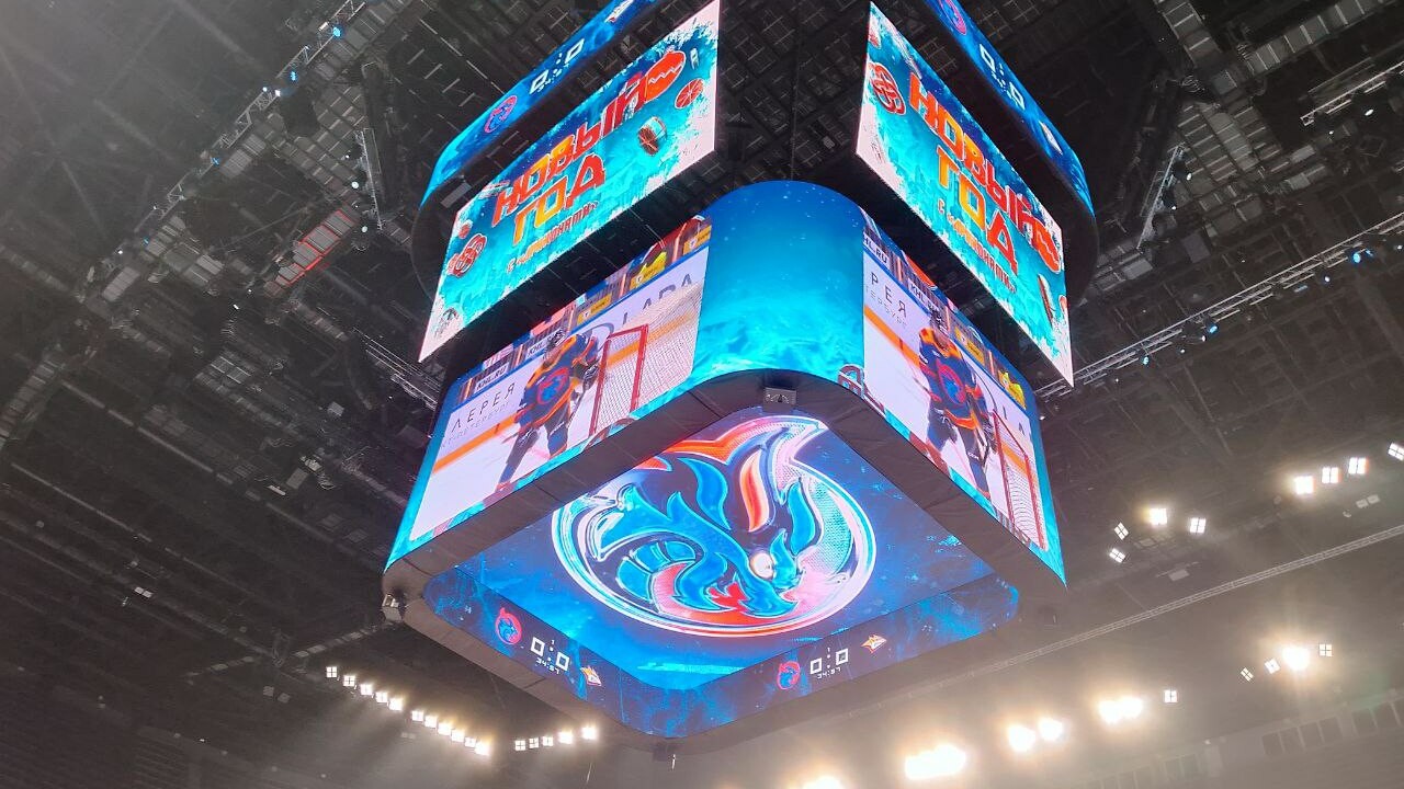 СКА оставил болельщиков голыми и потребовал 3 млн рублей