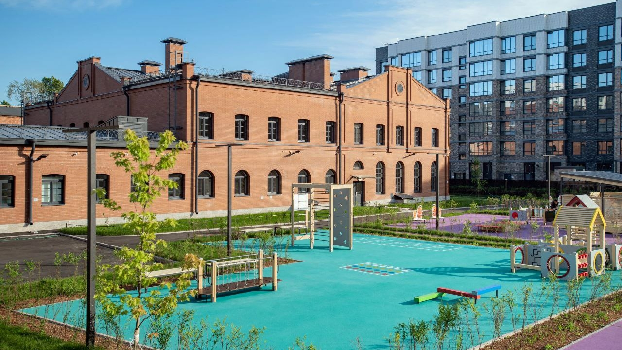 В Петербурге и Ленобласти в 2026 году планируют сдать 12 новых школ и детских садов