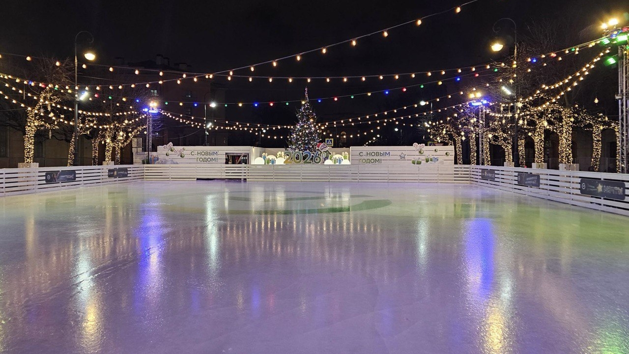 Сбер: каток на Манежной площади на праздниках посетило более 16 тысяч человек