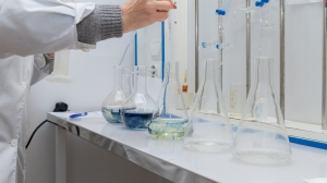 В Петербурге 200 тысяч раз проверяли питьевую воду — можно ли ее пить?