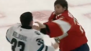 Экс-вратарь СКА Бобровский подрался с голкипером соперника в НХЛ