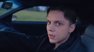 Петербуржцы 2 часа не могли уйти домой после концерта Вани Дмитриенко — что произошло?