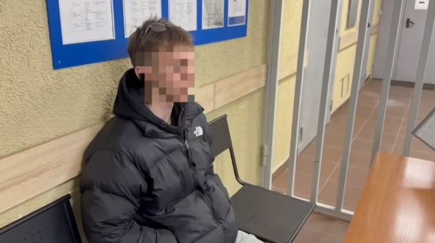 Угнал машину отца и пригнал из Мурманска: 18-летний лихач устроил гонки с ДПС по Петербургу