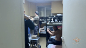 «Бизнесмен» прописал 1 742 мигрантов в центре Петербурга