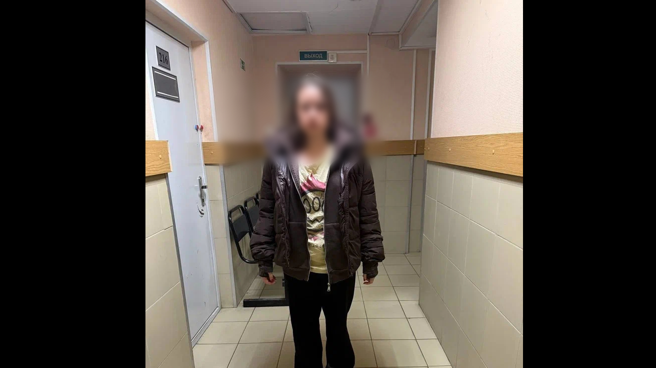 Студентка заставила 15-летню петербурженку вынести из семейного гнездышка 5 млн рублей и ювелирку