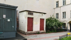 Самый маленький склад в Петербурге продают за 2 млн