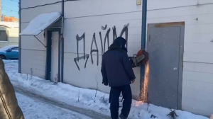 На нечетной стороне Дальневосточного начали снос нелегальных построек