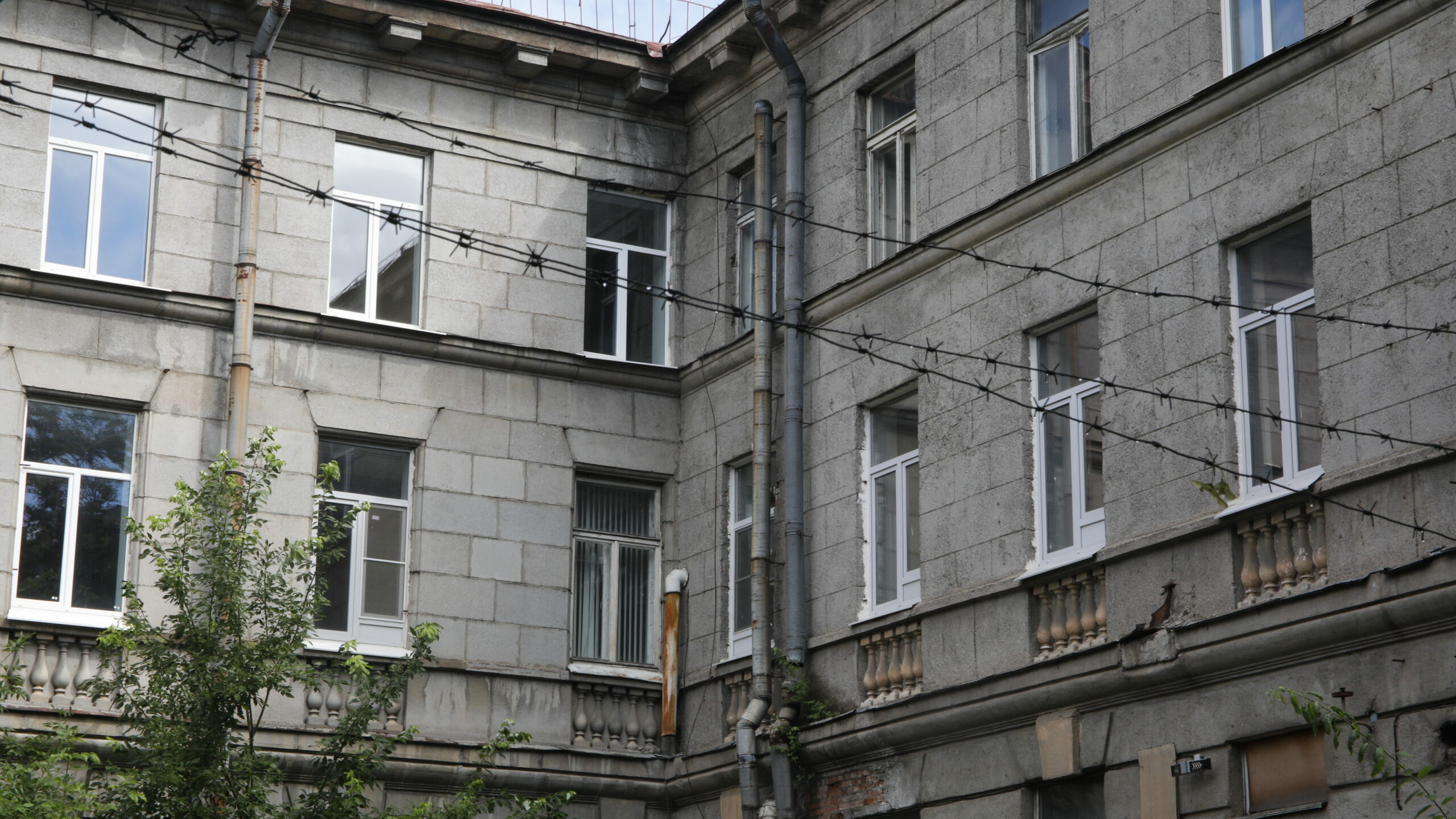 В Петербурге активисты плодят фейки вокруг бывшего здания ВНИИБ