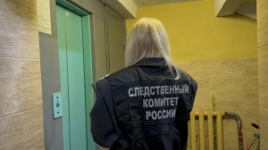 В упавшем на Космонавтов лифте пострадали мать с ребенком