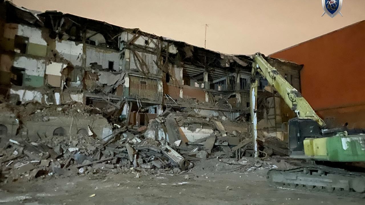 Снос винтажного здания на Кирилловской довел до уголовного дела