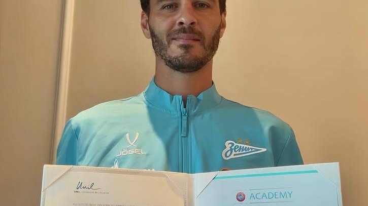 Игрок «Зенита» Ерохин получил сертификат футбольного менеджмента