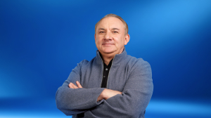 Платформа Авито Авто объявила о сотрудничестве с Николаем Фоменко