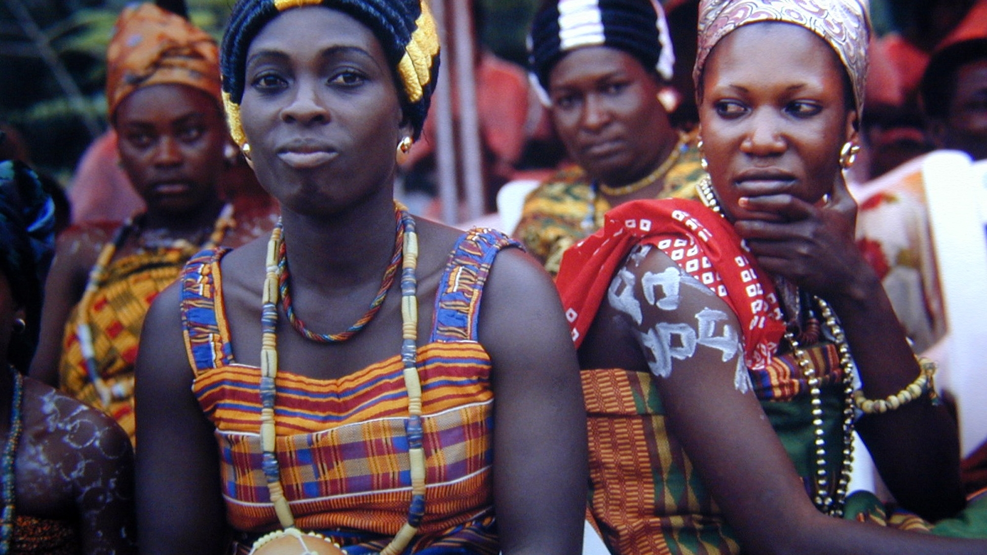 Пикап-блогеру из РФ грозит 25 лет тюрьмы в Гане из-за тайных съемок интимных видео с местными женщинами