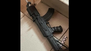 Уфимский девятиклассник стрелял в гимназии из автомата Crosman AK1: подробности о нападении подростка