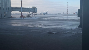 Пассажир задержал самолет в Петербурге на полтора часа: что происходило в салоне?