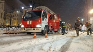 Пожарные и спасатели нагрянули на «Чернышевскую»: что произошло ночью?