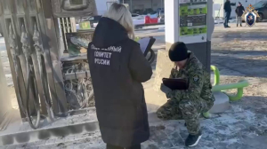 В Петербурге 15-летняя девочка поговорила с мошенниками подожгла бензоколонку