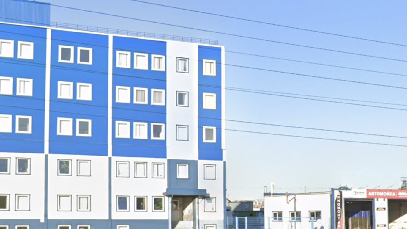 Пожар в ангаре на Софийской обернулся смертью мужчины