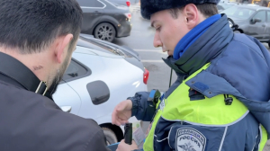 В Петербурге нашли 400 нелегальных такси и 82 мигрантов-нарушителей: видео