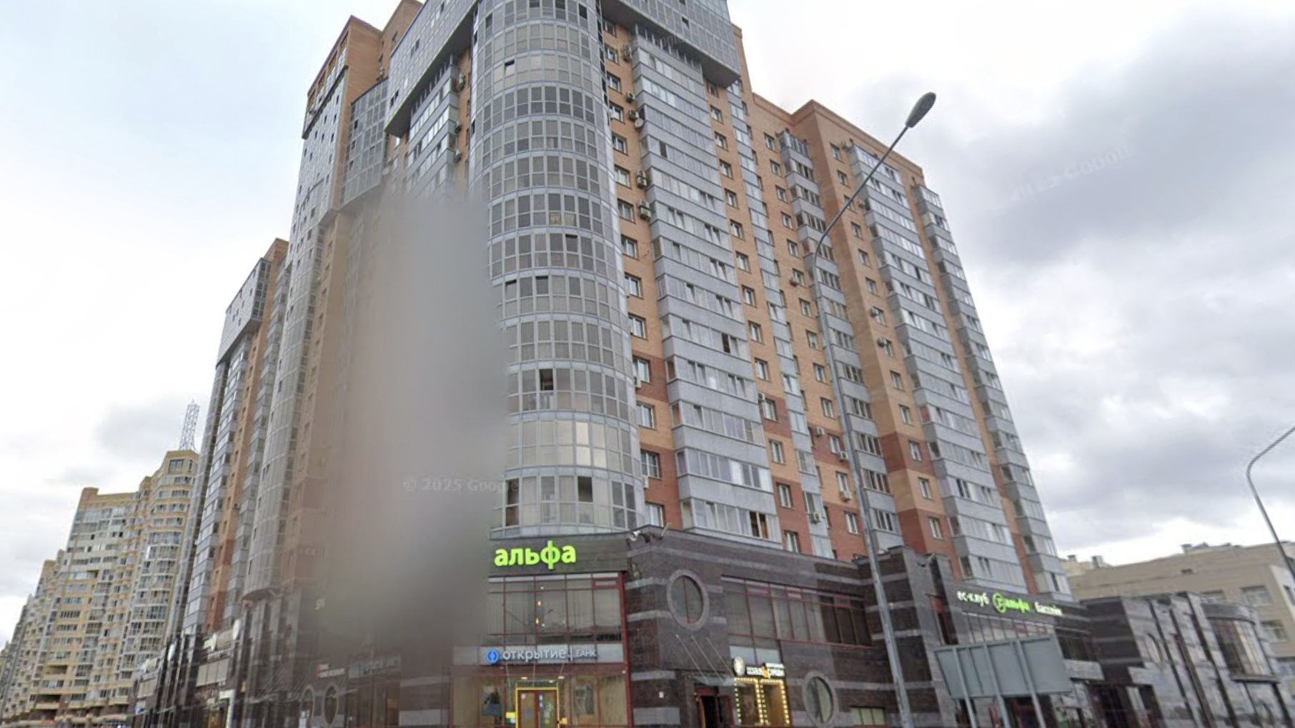 Спасатели потушили загоревшийся спа-салон на Ленинском проспекте