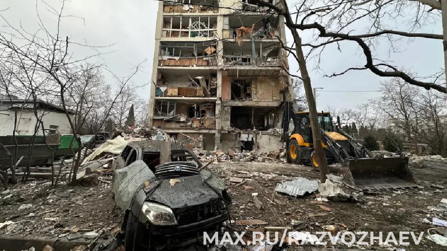 Пострадавшую при взрыве в Севастополе 14-летнюю девочку не переводят из реанимации