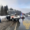 Пострадали 11 взрослых и подросток: что известно о столкновении такси и автобуса на трассе «Нарва»