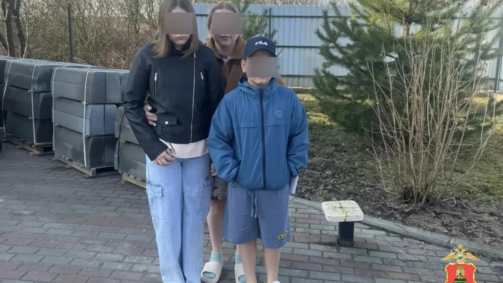 Пропавших брату и сестру отыскали в Ленобласти: с кем они были все два дня?