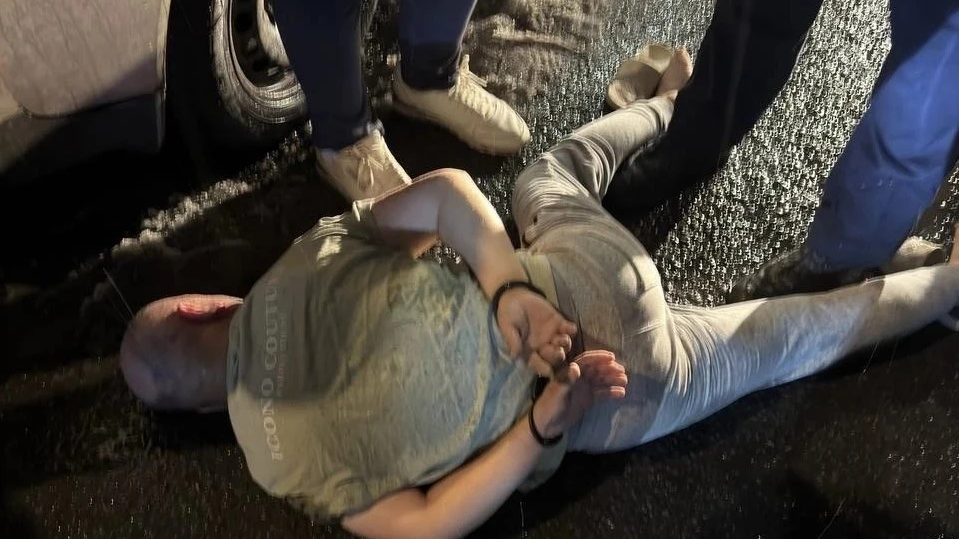 В Петербурге накрыли машину с мигрантами после пропажи полуторагодовалого ребенка: мальчика не видели почти сутки