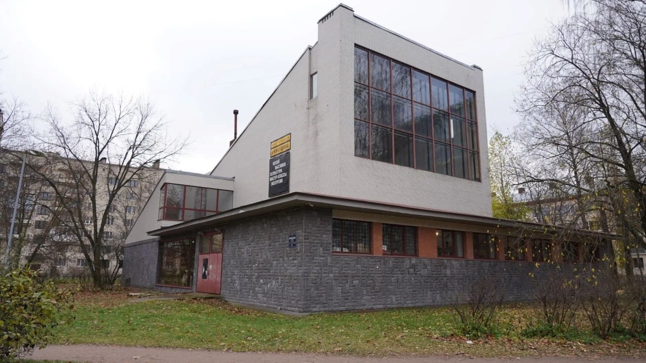 В Петербурге дом-мастерская в Вяземском саду стала региональным памятником