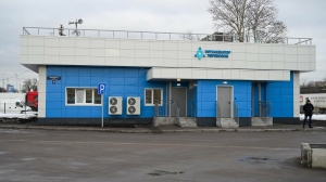 Поляков рассказал о месте отдыха водителей автобусов в отстойнике на Московском шоссе