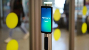 Оплата взглядом за секунду теперь на всех петербургских станциях