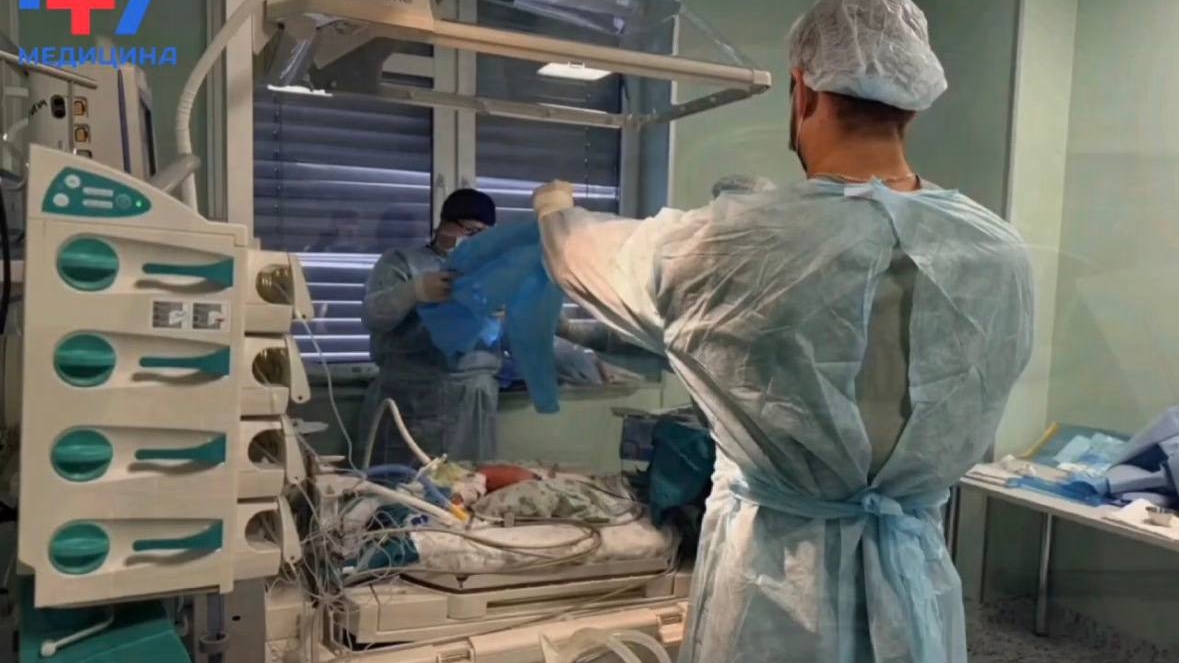 Ее сердце будет биться: малышку спасли врачи Ленобласти