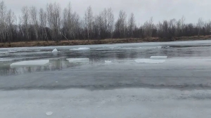 Провалился на глазах у друга: под Красноярском водолазы ищут тело 7-летнего мальчика