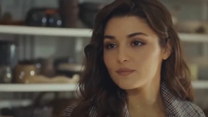 Образцы волос и крови: актрису сериала «Постучись в мою дверь» Ханде Эрчел арестовали в Стамбуле