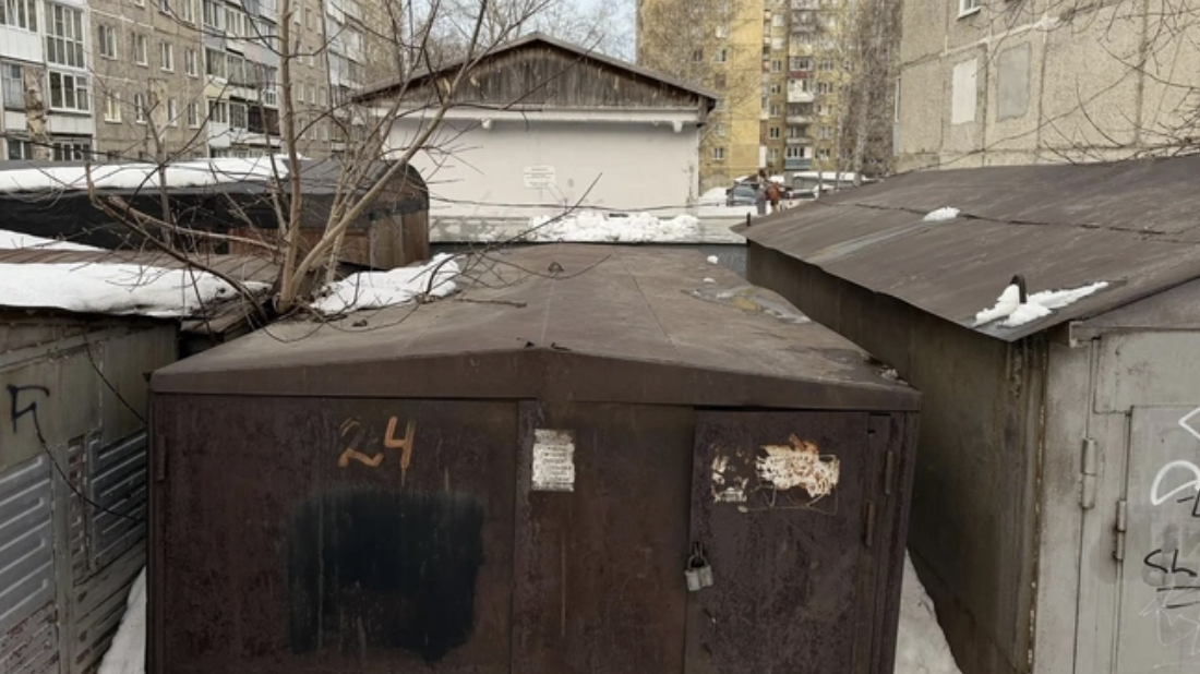 В Барнауле 11-летний мальчик погиб на крыше гаража. Всему виной незаконная проводка