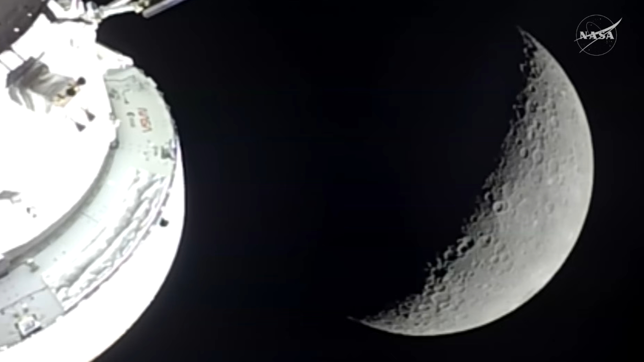 Земля ушла за горизонт, а Солнце погасло: что пережили астронавты за семь часов на темной стороне Луны