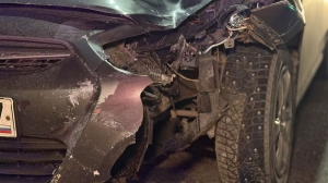 В Тосно 71-летняя пенсионерка, перебегавшая дорогу на «красный», оказалась под колесами