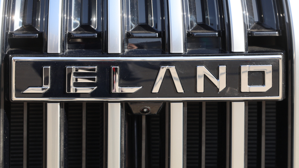 Смольный начнет разъежать на Jeland петербургской сборки. Что таит в себе кроссовер?