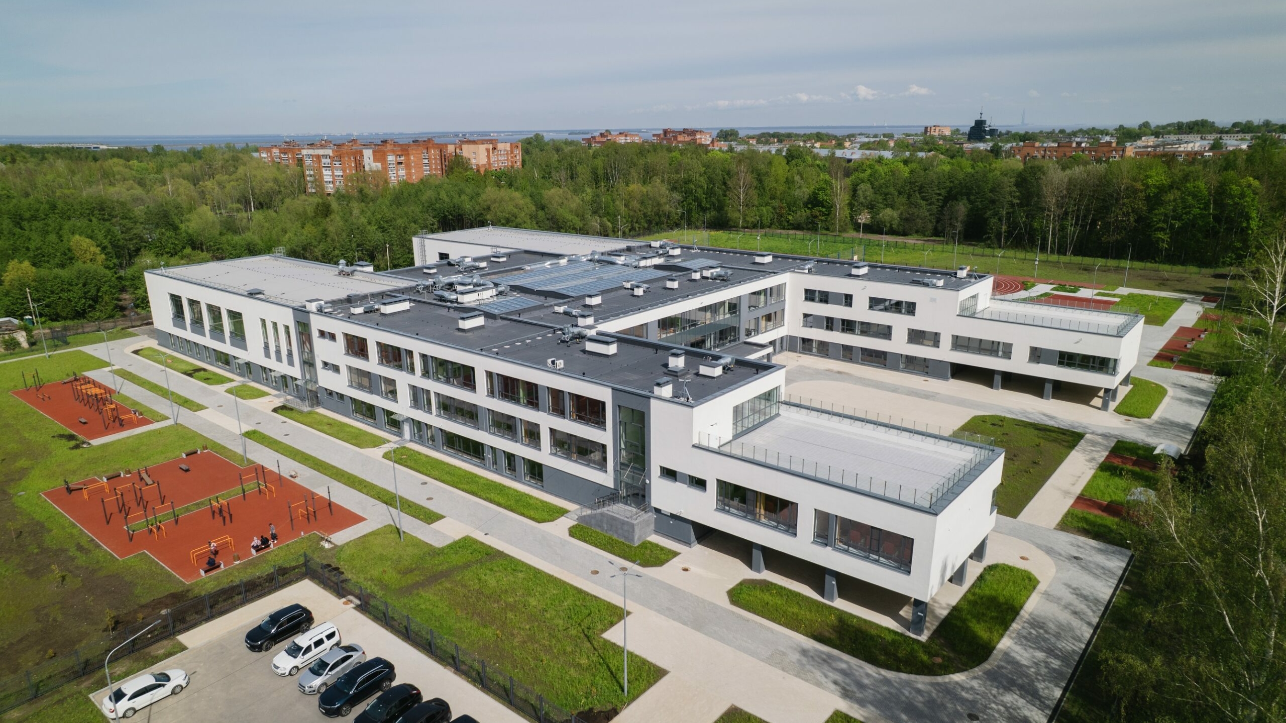 Макет лицея из экспозиции ПМЭФ передали в дар школьному музею в Кронштадте