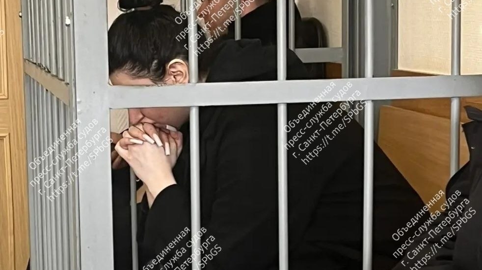 Суд избрал меру пресечения петербурженке, сбившей насмерть ребенка на каршеринге