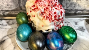 Натюрморт жительницы Мурино не зашел пользователям. Девушка сфотографировала кулич с резиновым членом