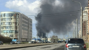 Стал известен источник дыма за «Юноной» — горела резина