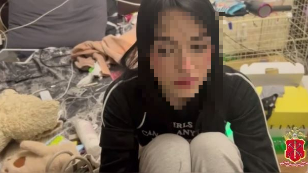 Хранила дома кило запрещенки: на 18-летнюю жительницу Петербурга завели дело о покушении на сбыт наркотиков