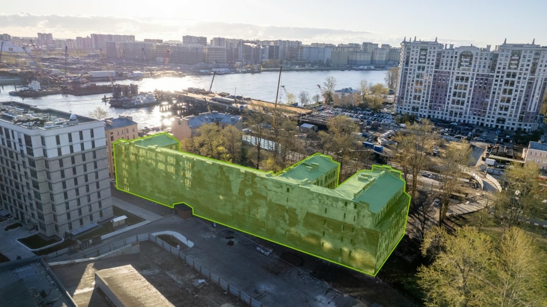 Аварийную «заброшку» на Обуховской Обороны опять пытаются продать за 206 млн