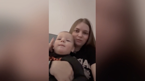 Автоинспекторы спасли задыхающегося в пробке на юго-западе Петербурга 11-месячного малыша