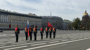 Интернет «летал» во время парада Победы на Дворцовой в Петербурге