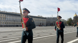 «Ничего не пытались…» Песков успокоил россиян, переживавших за атаки ВСУ во время парада Победы