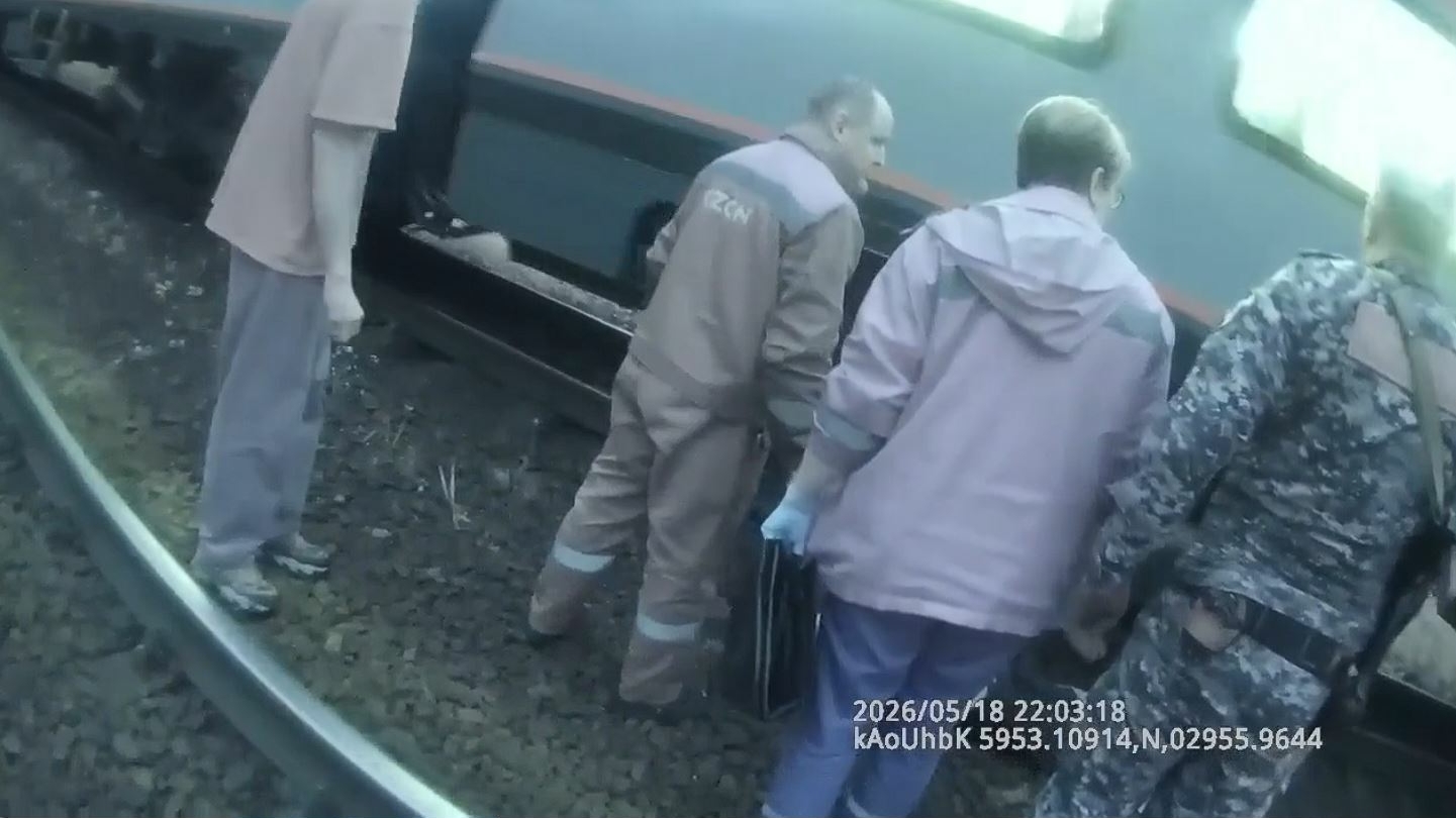 В Петербурге на ж/д станции нашли 15-летнего зацепера с окровавленной головой