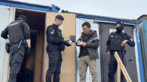 Полиция нашла в стройгородках Новоселья 28 мигрантов-нелегалов